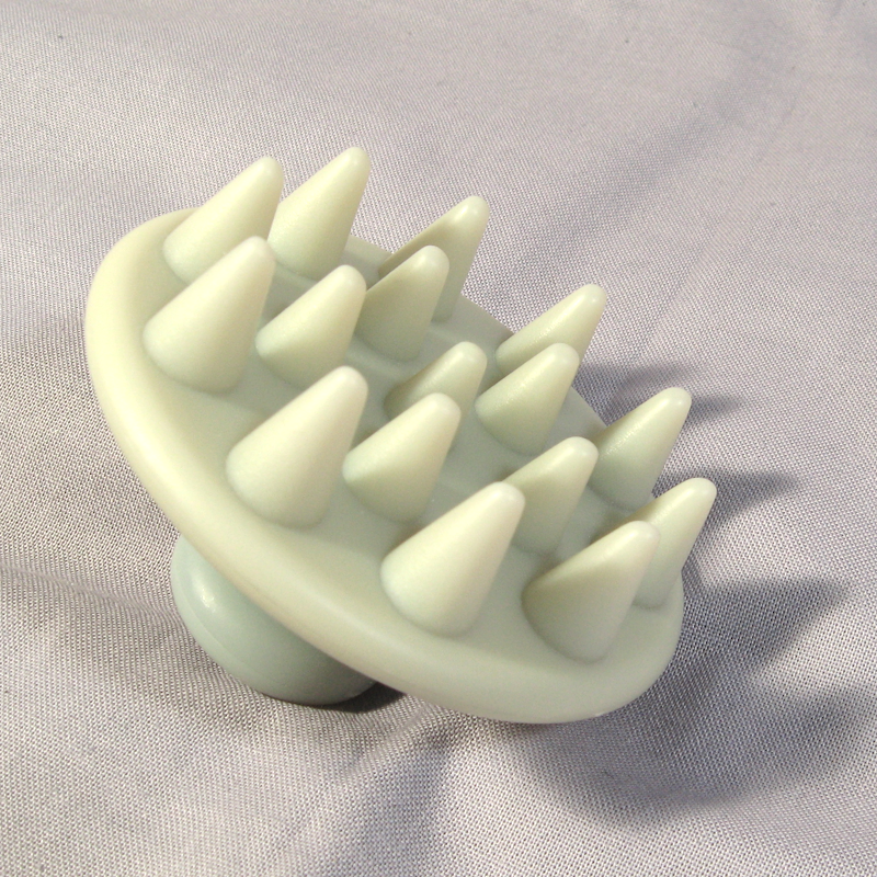 シャンプーブラシ(約10年使用後)